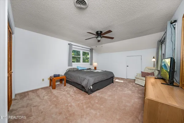 $283,900 | 504 Druid Landing, Crossville, TN 38558