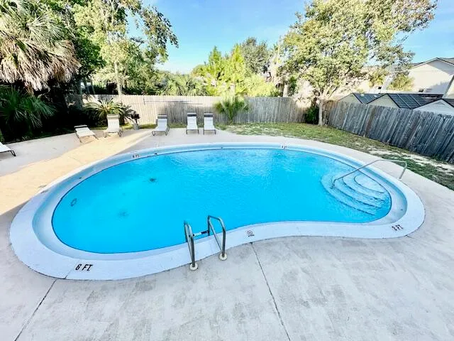 a car parked in front of a building