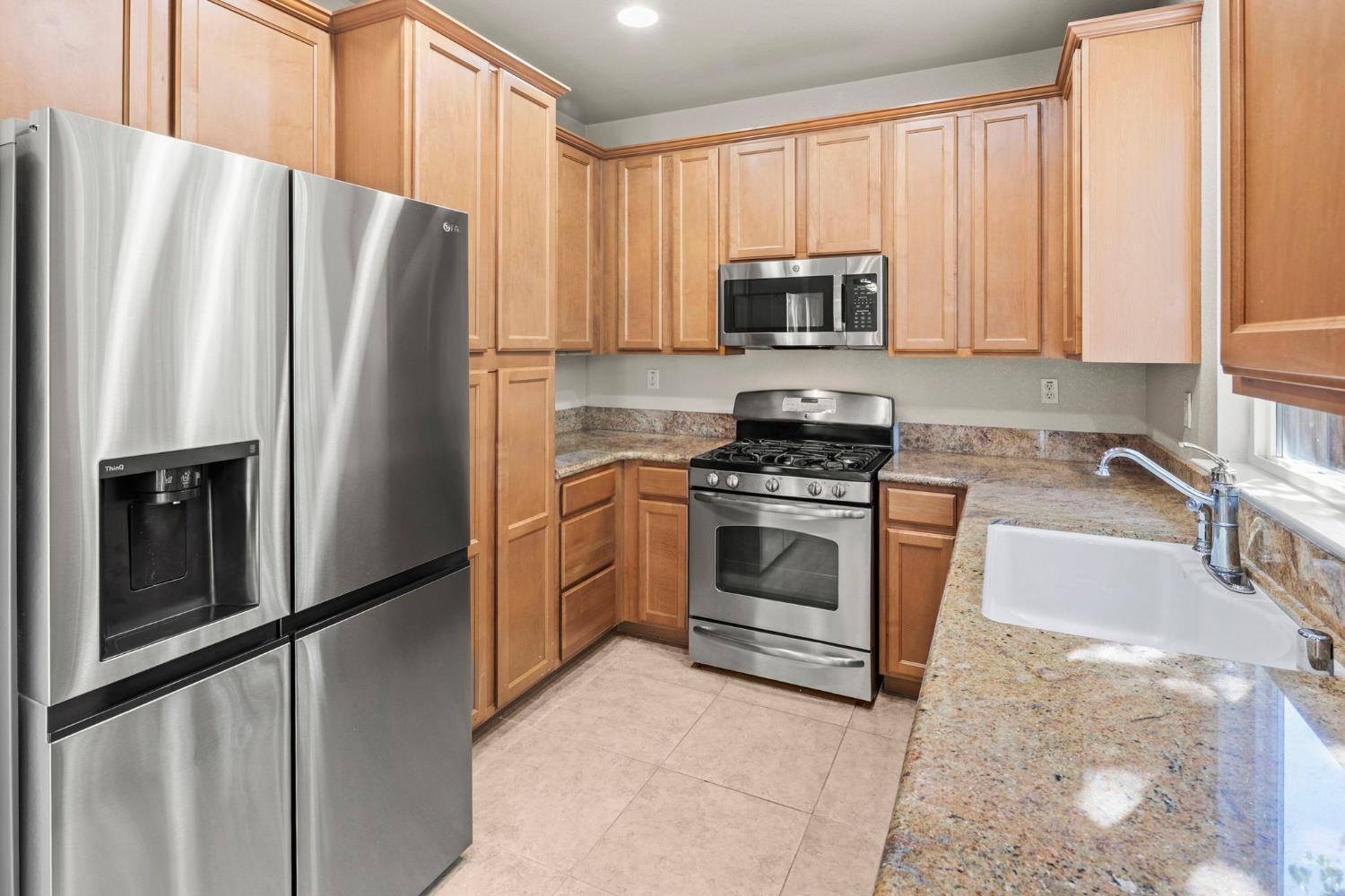 6381 Brando Loop Fair Oaks, CA 95628 - Photo 12 of 49