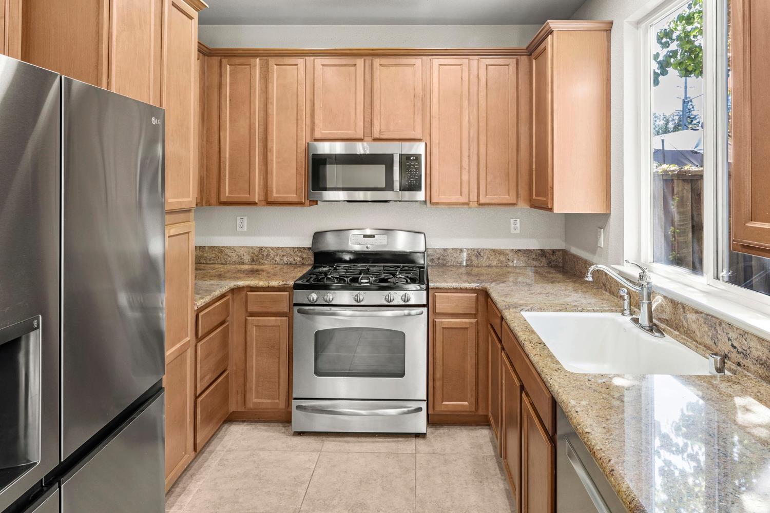 6381 Brando Loop Fair Oaks, CA 95628 - Photo 14 of 49