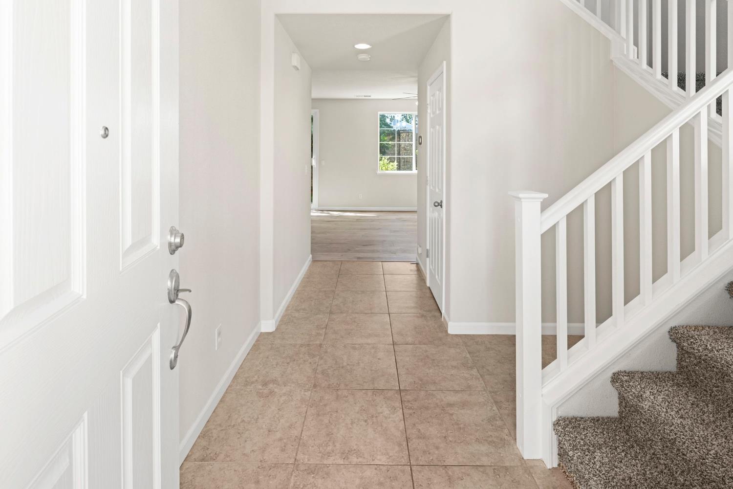 6381 Brando Loop Fair Oaks, CA 95628 - Photo 4 of 49