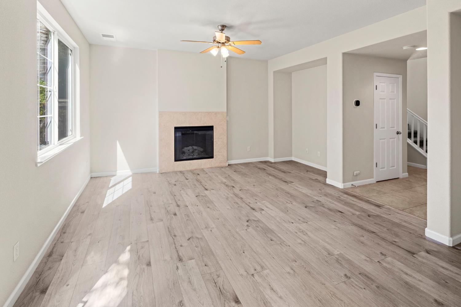 6381 Brando Loop Fair Oaks, CA 95628 - Photo 5 of 49