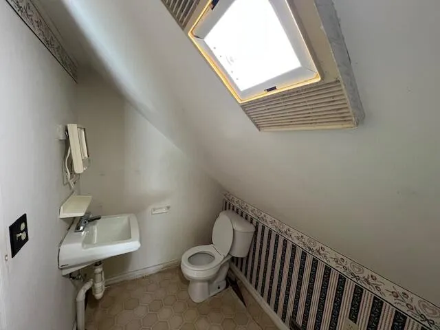 $225,000 | 17 Stanley Lane, Swans Island, ME 04685