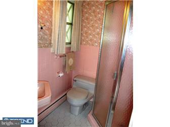 3514 Tyson Road Newtown Square, PA 19073 - Photo 9 of 12 Bathroom