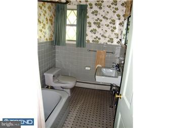 3514 Tyson Road Newtown Square, PA 19073 - Photo 10 of 12 Bathroom