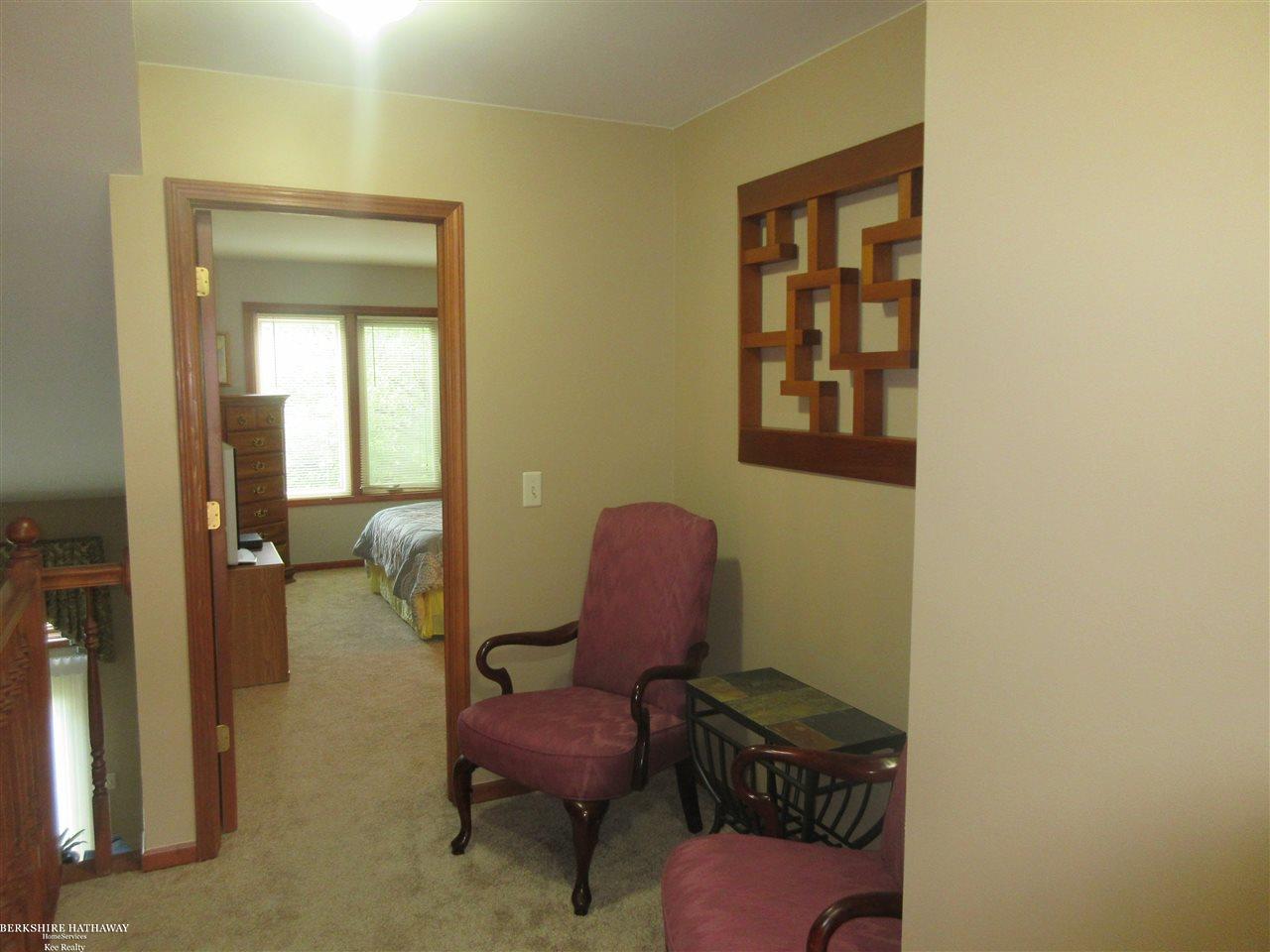16752 Fieldstone Macomb, MI 48042 - Photo 21 of 29 Reading room or use it a computer room!