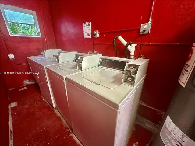 $130,000 | 241 Southeast 9th Avenue, Unit 207, Pompano Beach, FL 33060