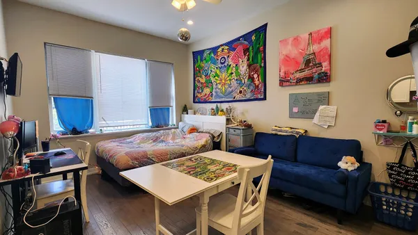 $1,250 | 4764 North Virginia Avenue, Unit 112, Chicago, IL 60625