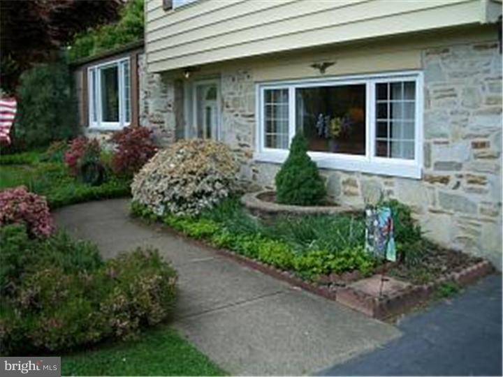 3908 Sidney Road Huntingdon Valley, PA 19006 - Photo 6 of 25 Exterior Front
