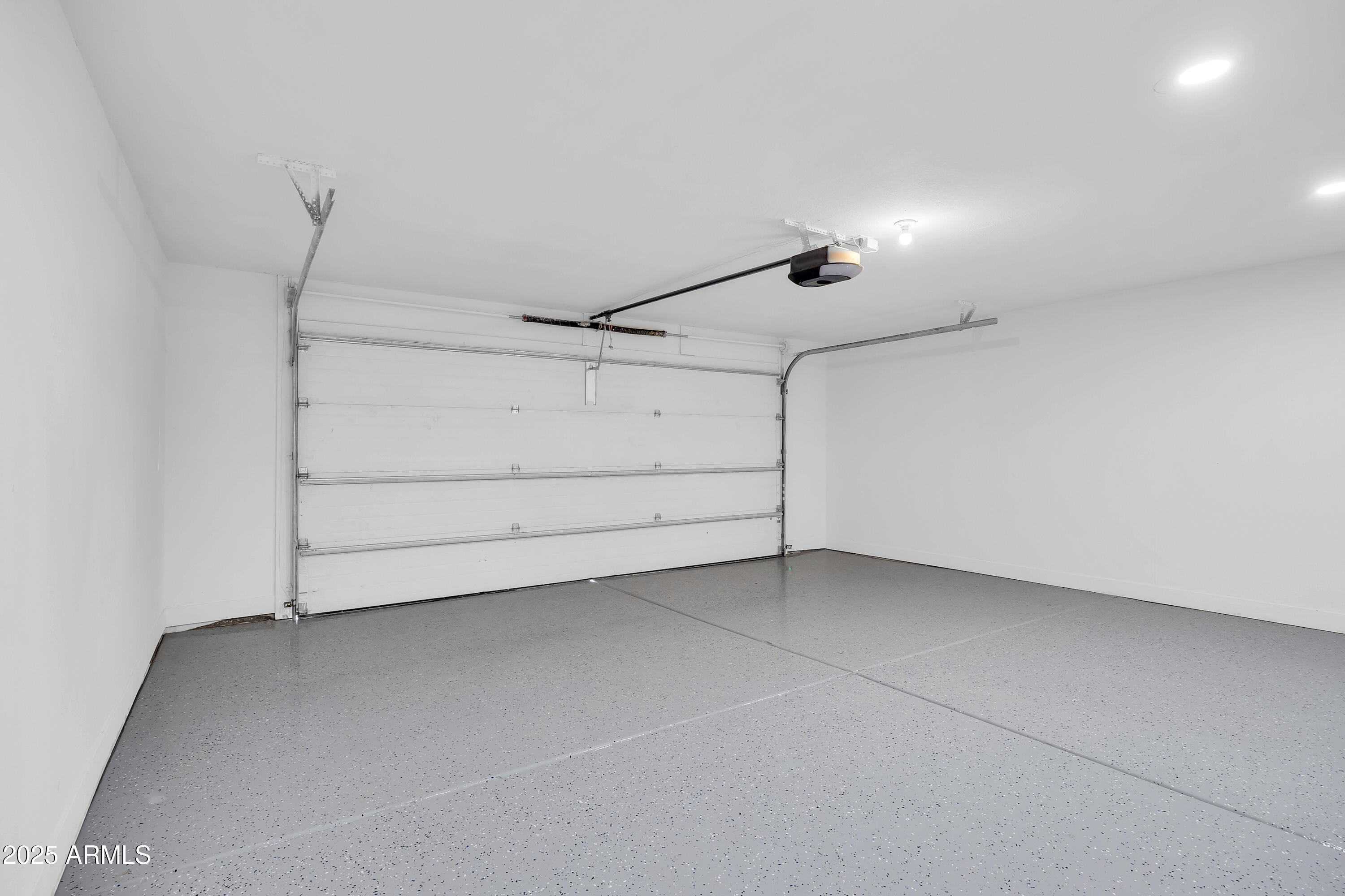 5302 West Cheryl Drive Glendale, AZ 85302 - Photo 39 of 39 a view of a room with an empty space