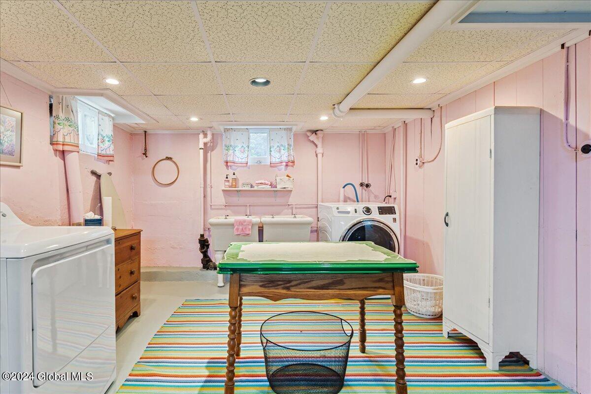 7 Westover Road Troy, NY 12180 - Photo 25 of 33 47-7 WESTOVER RD-48