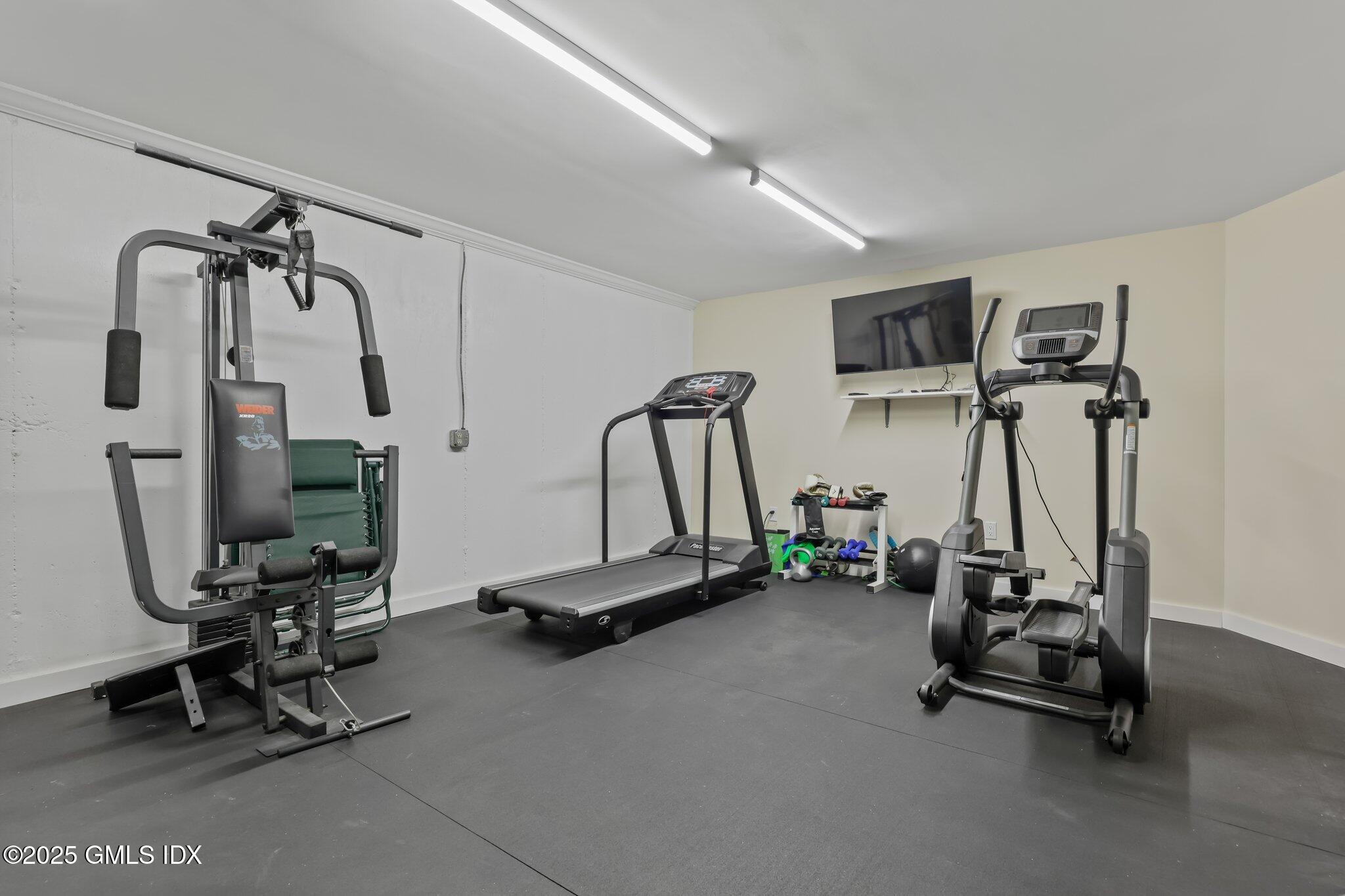 133 Lancer Road Riverside, CT 06878 - Photo 20 of 26 33-web-or-mls-133-lancer-rd