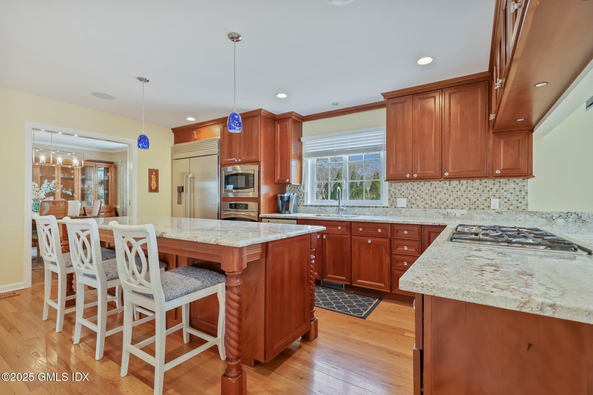 133 Lancer Road Riverside, CT 06878 - Photo 9 of 26 13-web-or-mls-133-lancer-rd