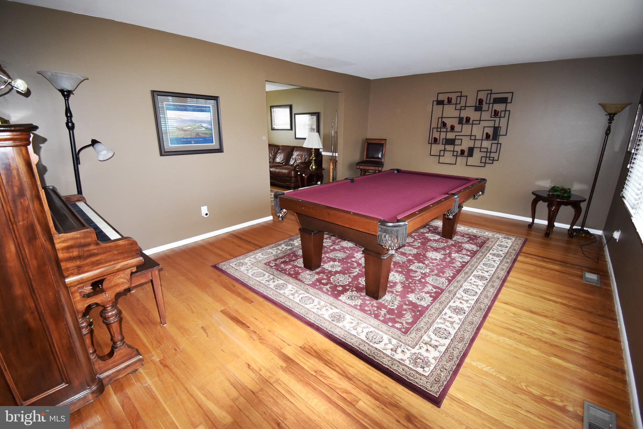 752 Wyngate Road Somerdale, NJ 08083 - Photo 2 of 20 Living room with pool table