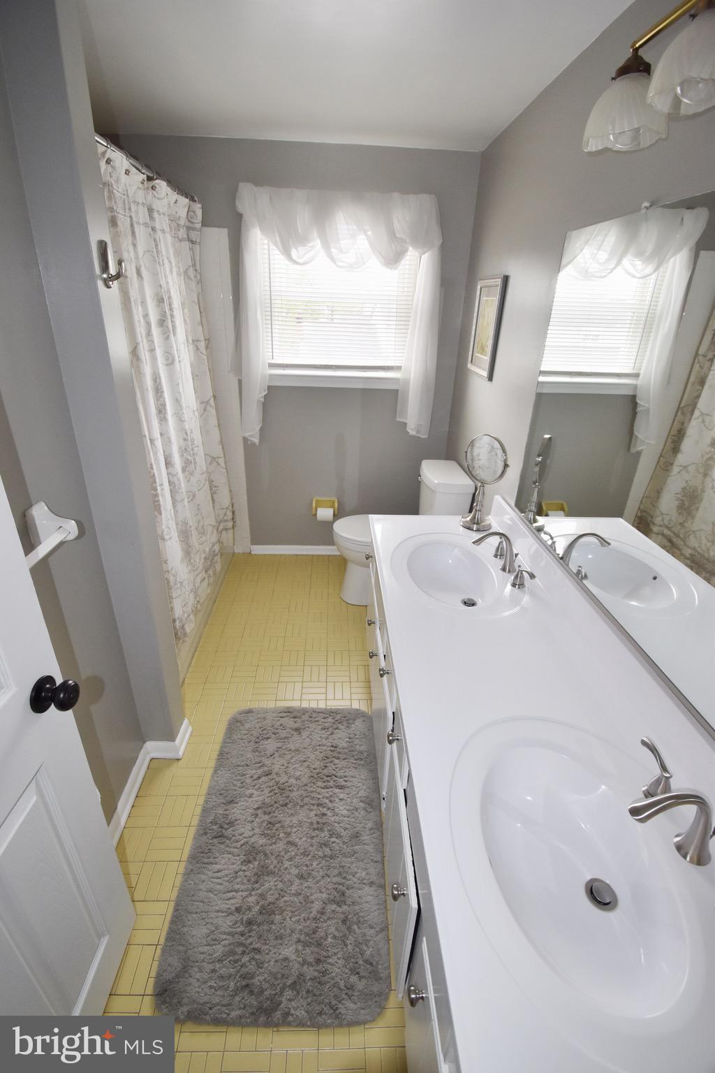 752 Wyngate Road Somerdale, NJ 08083 - Photo 14 of 20 Hallway bathroom