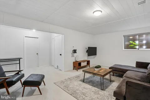 $630,000 | 300 New Mark Esplanade, Rockville, MD 20850