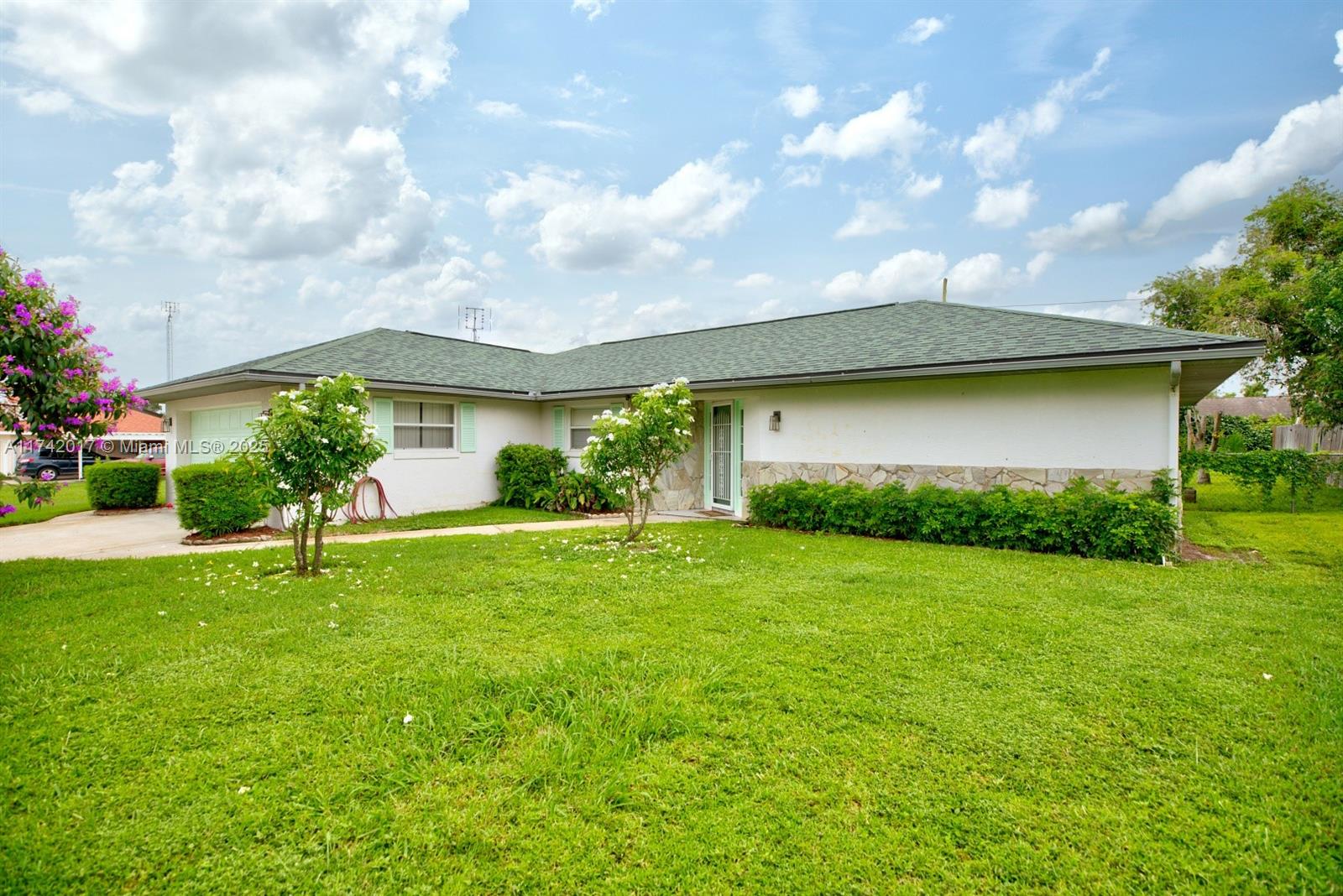 124 Lemon Road Northwest Lake Placid, FL 33852 - Photo 4 of 34 Gallery Image 4