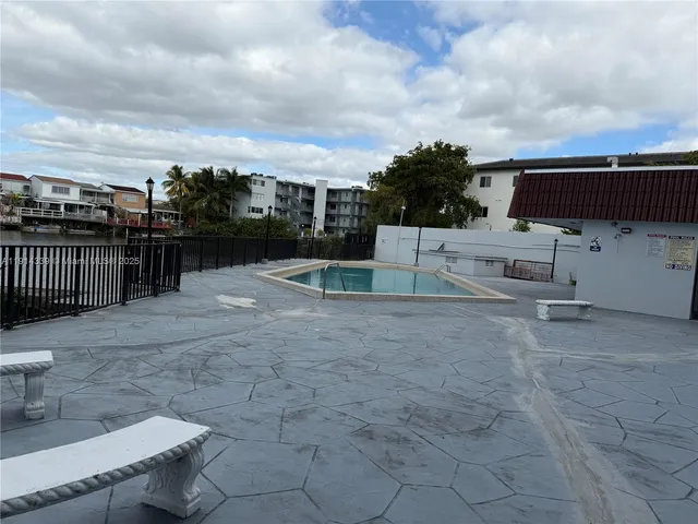 a view of a terrace with sky view