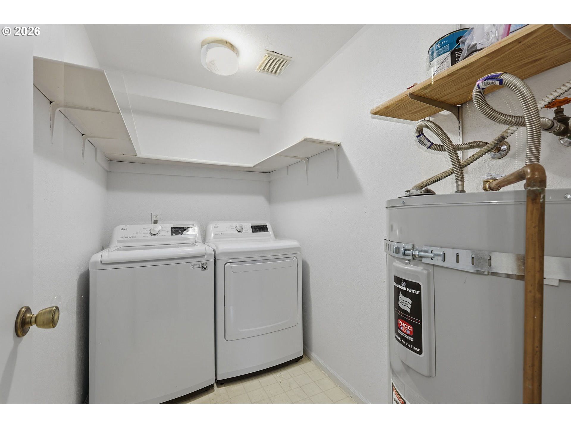 2001 Lake Isle Terrace Eugene, OR 97401 - Photo 26 of 36 a utility room with dryer and washer