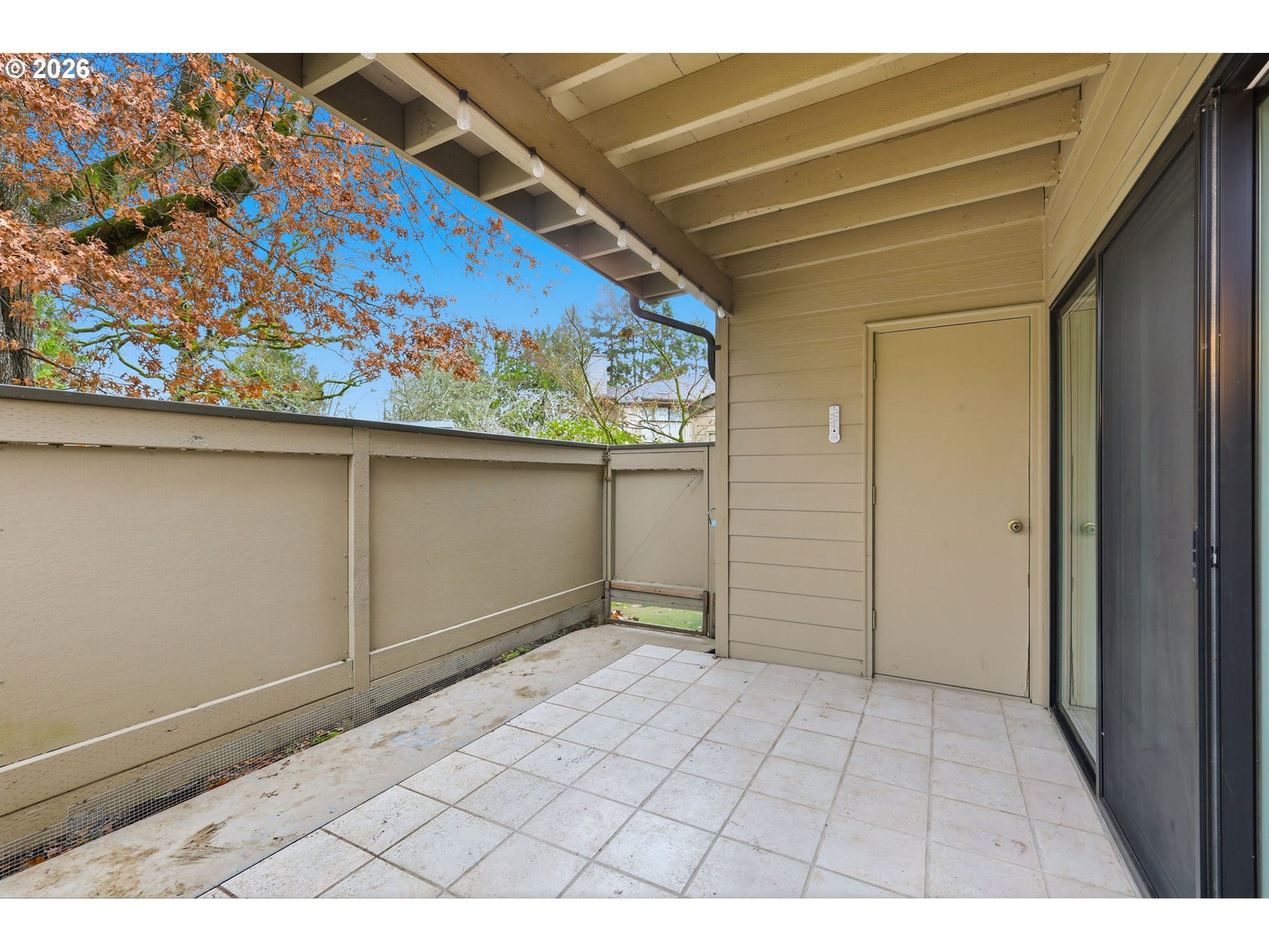 2001 Lake Isle Terrace Eugene, OR 97401 - Photo 29 of 36 a view of an empty room