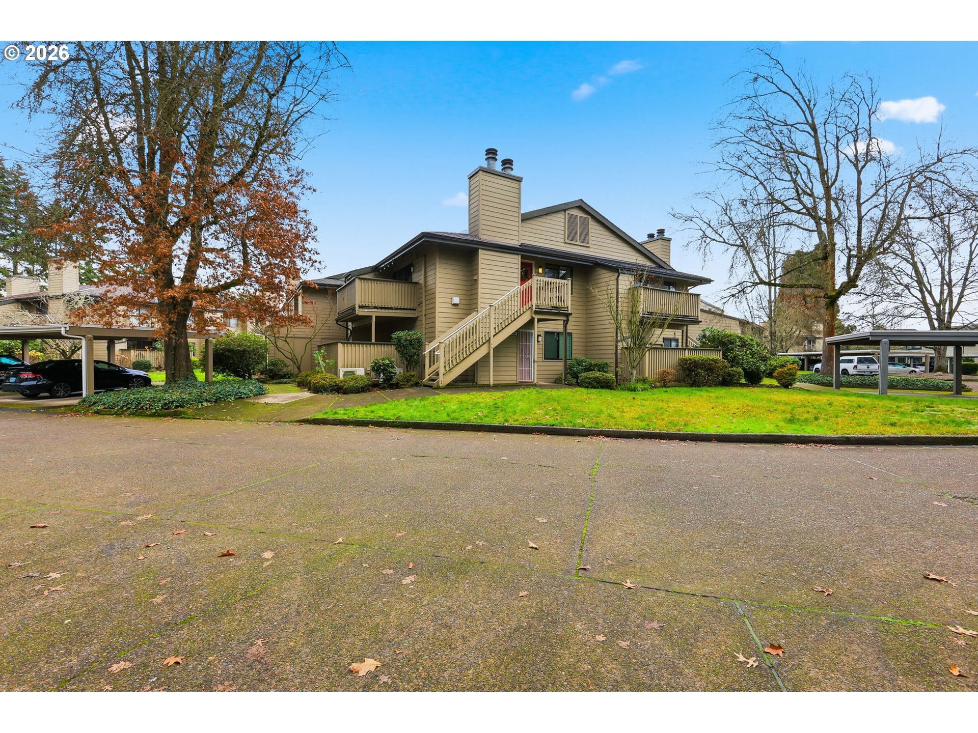 2001 Lake Isle Terrace Eugene, OR 97401 - Photo 3 of 36 a white house with a outdoor space