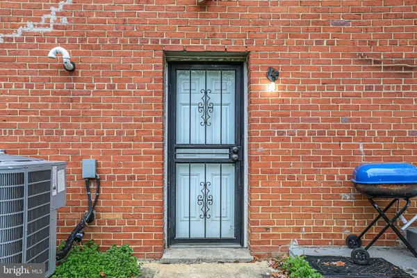 $2,000 | 3158 Westover Drive Southeast, Unit BSMT, Washington, DC 20020