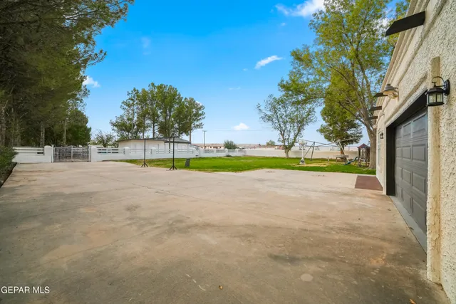$1,450,000 | 11 Via Placita, El Paso, TX 79927