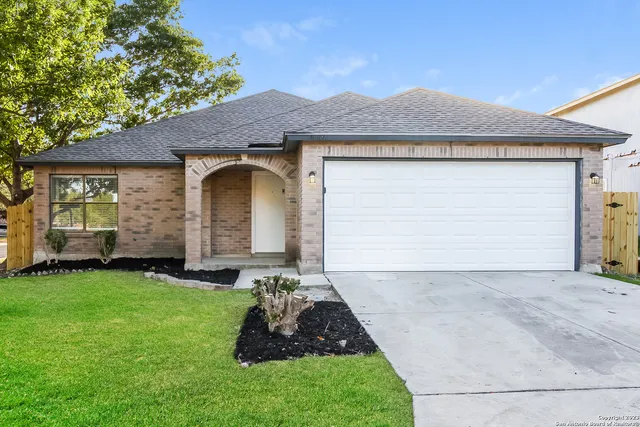 $1,695 | 8182 Cheryl Meadow Drive, Converse, TX 78109