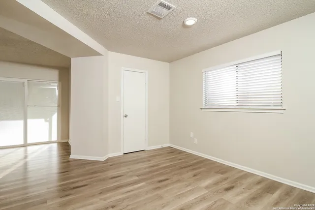 $1,695 | 8182 Cheryl Meadow Drive, Converse, TX 78109