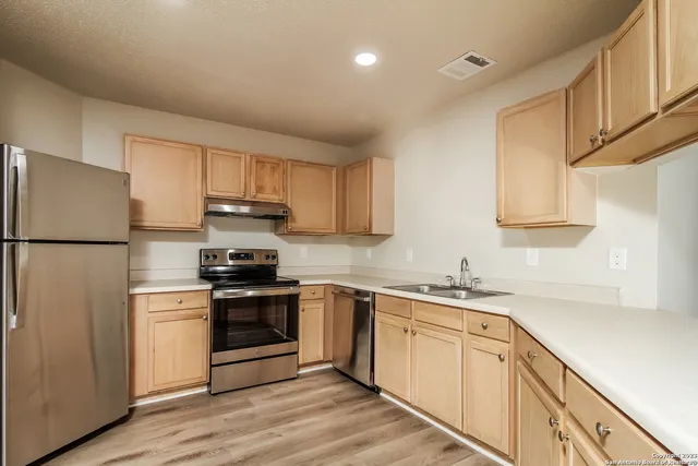 $1,695 | 8182 Cheryl Meadow Drive, Converse, TX 78109