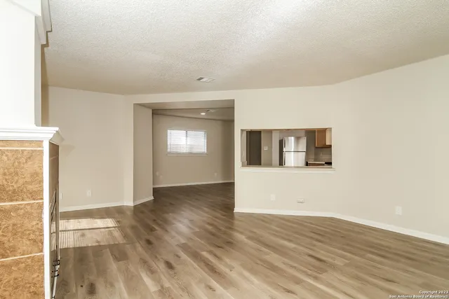 $1,695 | 8182 Cheryl Meadow Drive, Converse, TX 78109