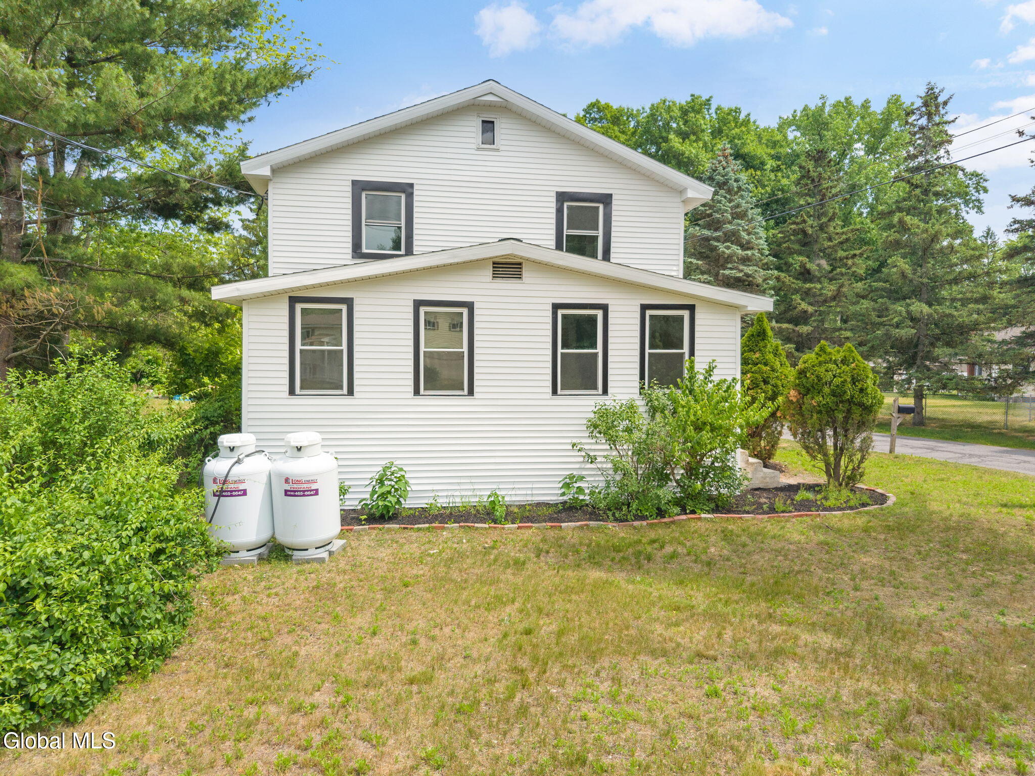 150 Schoolhouse Road Guilderland, NY 12203 - Photo 3 of 33 46-150SchoolhouseRd_new_06
