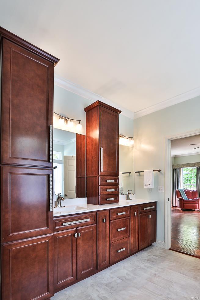 14706 Clayton Road Ballwin, MO 63011 - Photo 20 of 40 Gallery Image 20