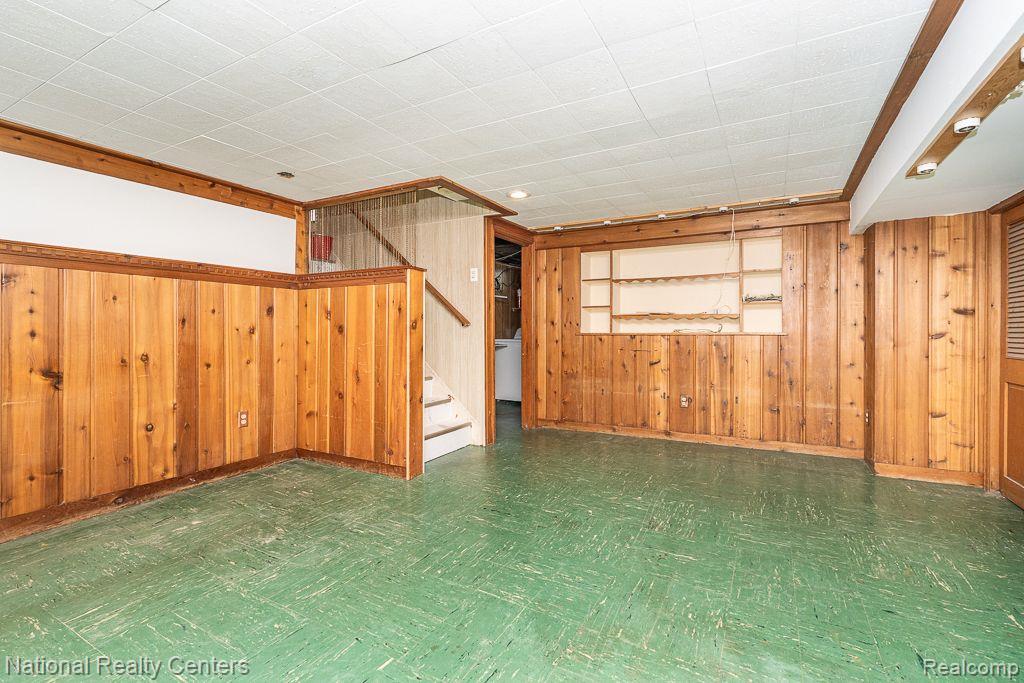 4423 Amherst Road Royal Oak, MI 48073 - Photo 21 of 31 So many options to finish this space.