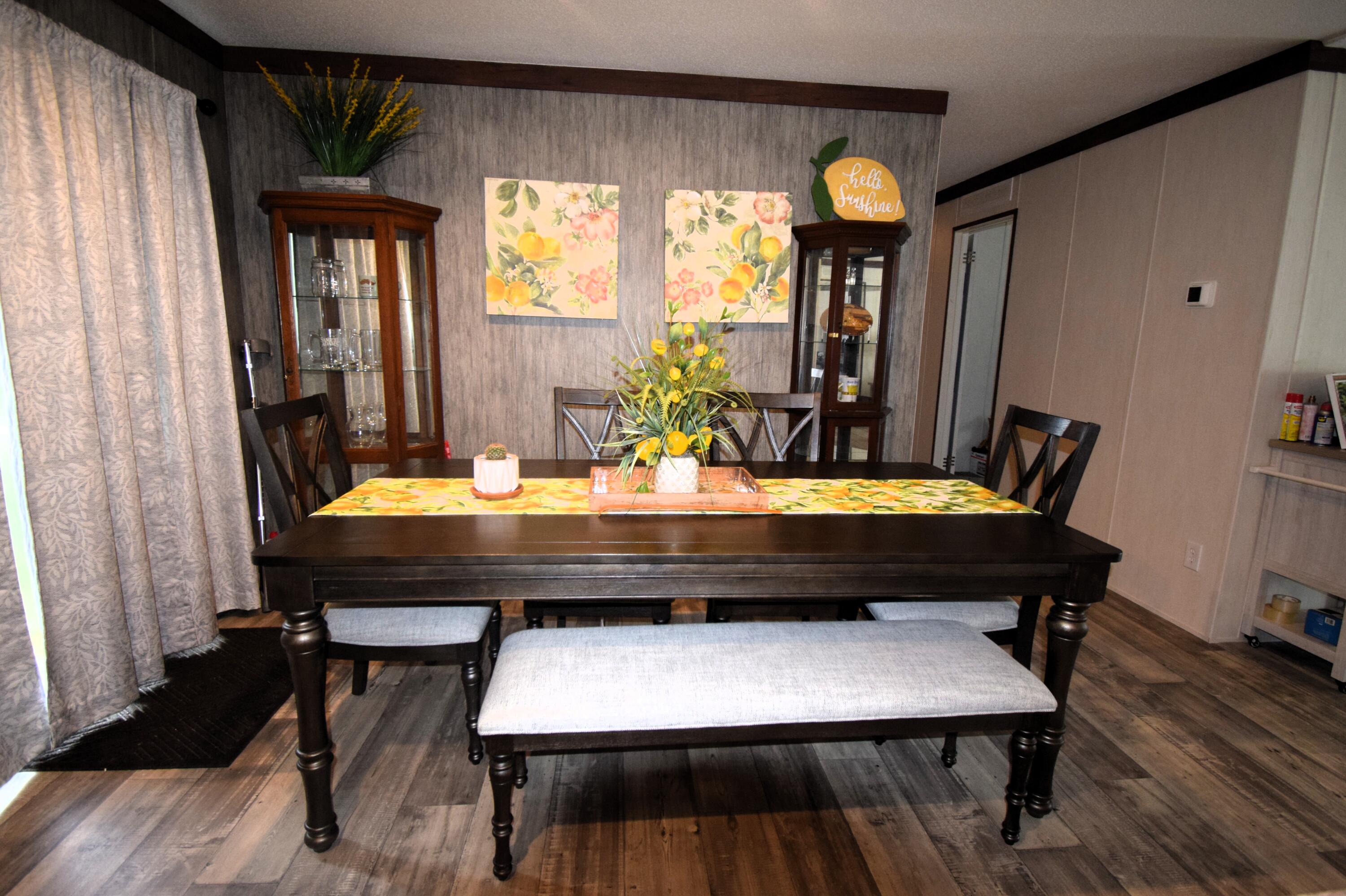 6583 Bill Lundy Road Laurel Hill, FL 32567 - Photo 4 of 22 Dining Area