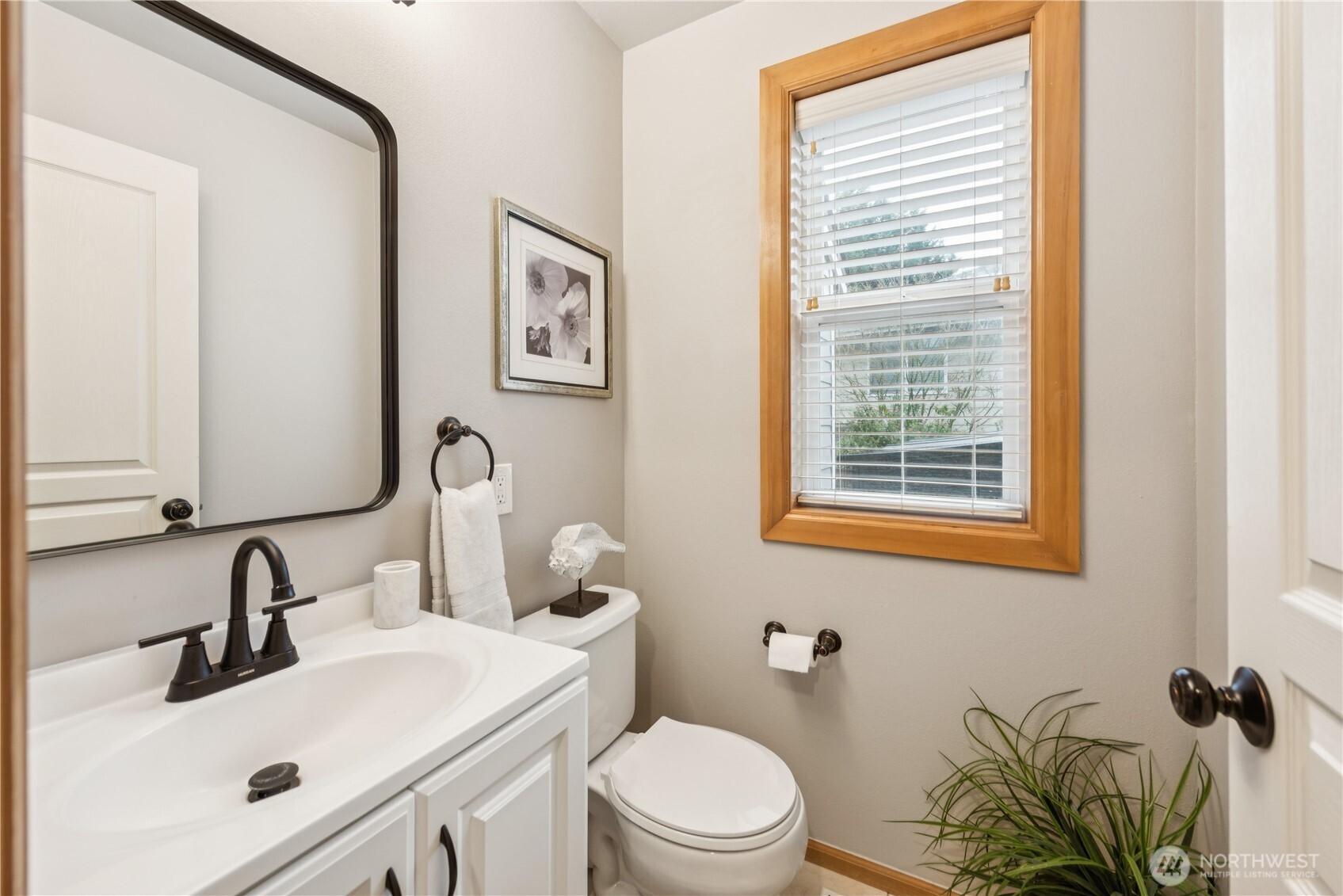 17509 Southeast 257th Street Covington, WA 98042 - Photo 11 of 20