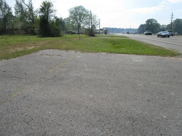 $995,000 | 28 Hwy Pineville La, Pineville, LA 71360