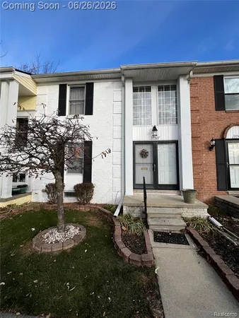 $180,000 | 37407 Charter Oaks Boulevard, Clinton Township, MI 48036