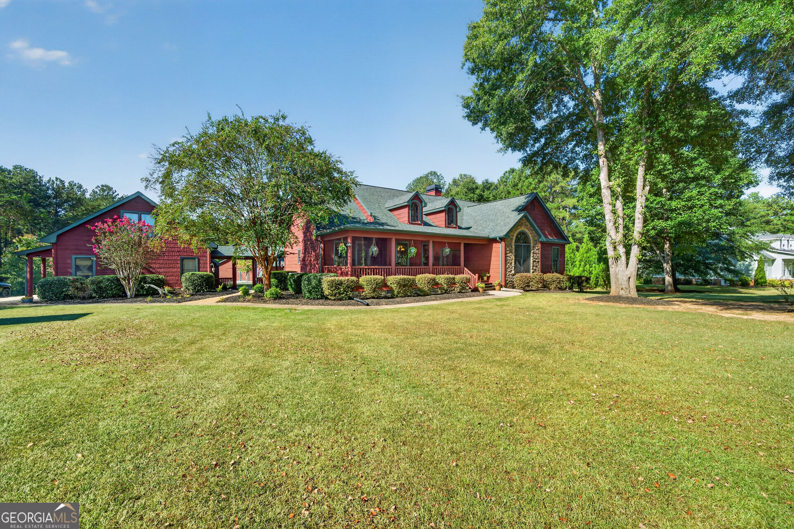 2030 Aqua Road Madison, GA 30650 - Photo 1 of 63 Gallery Image 1