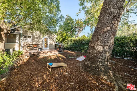 $1,629,000 | 4740 Denny Avenue, Toluca Lake, CA 91602