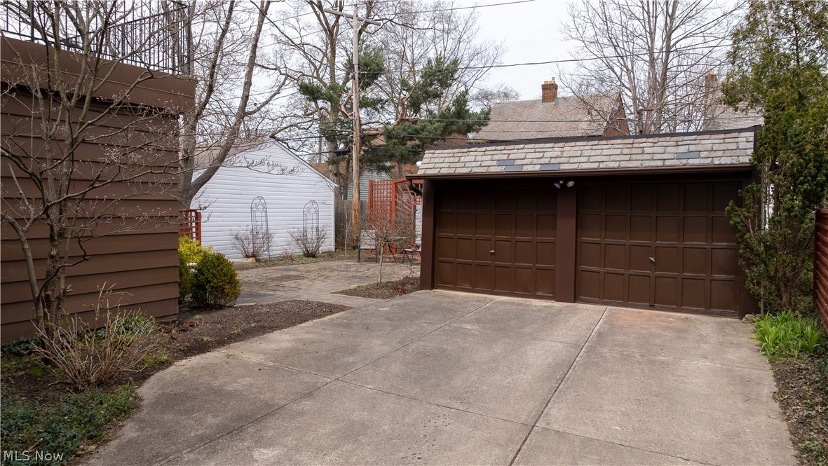 3869 Bethany Road Cleveland, OH 44118 - Photo 32 of 35