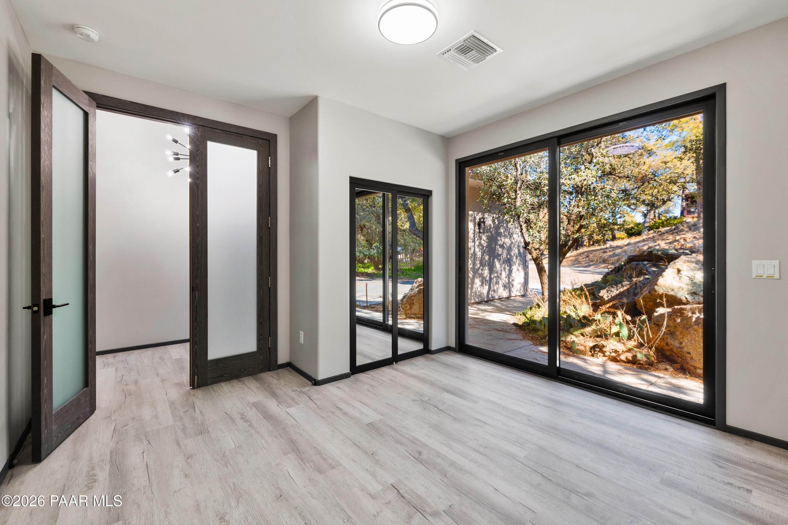 625 Aspen Way Prescott, AZ 86303 - Photo 15 of 48 015_Bedroom 2 main level