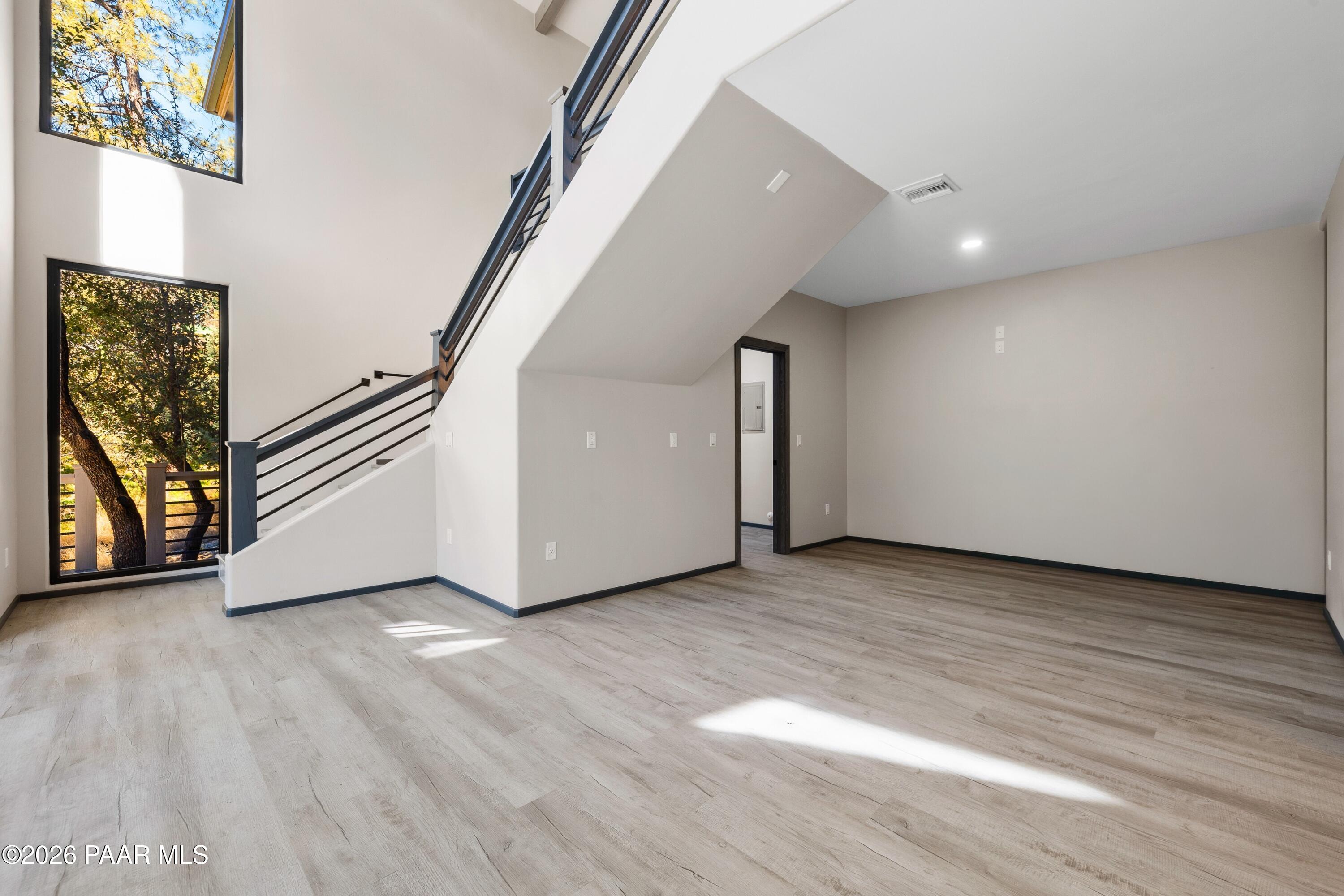 625 Aspen Way Prescott, AZ 86303 - Photo 27 of 48 027_Family room down