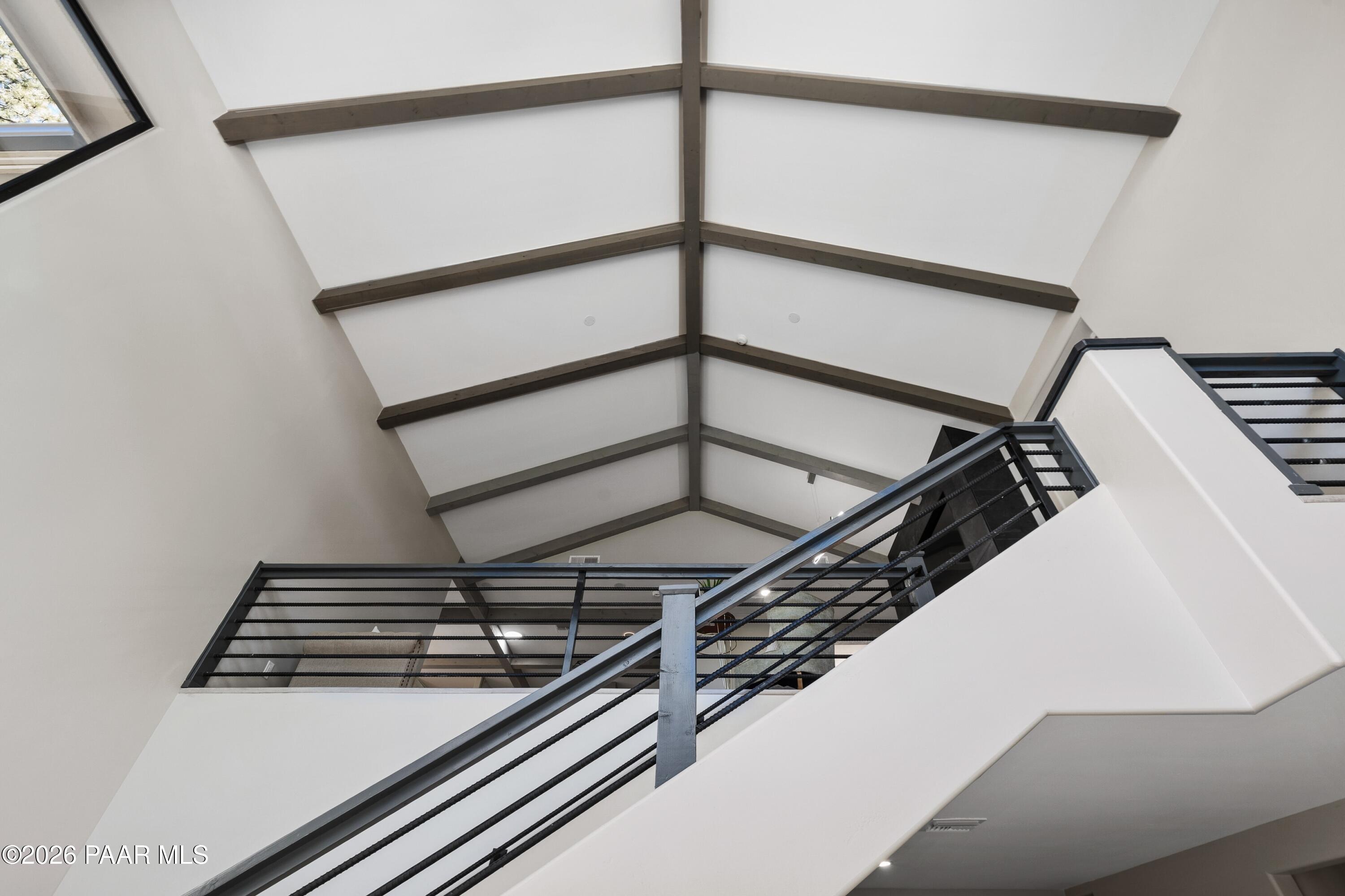 625 Aspen Way Prescott, AZ 86303 - Photo 37 of 48 038_High Ceilings