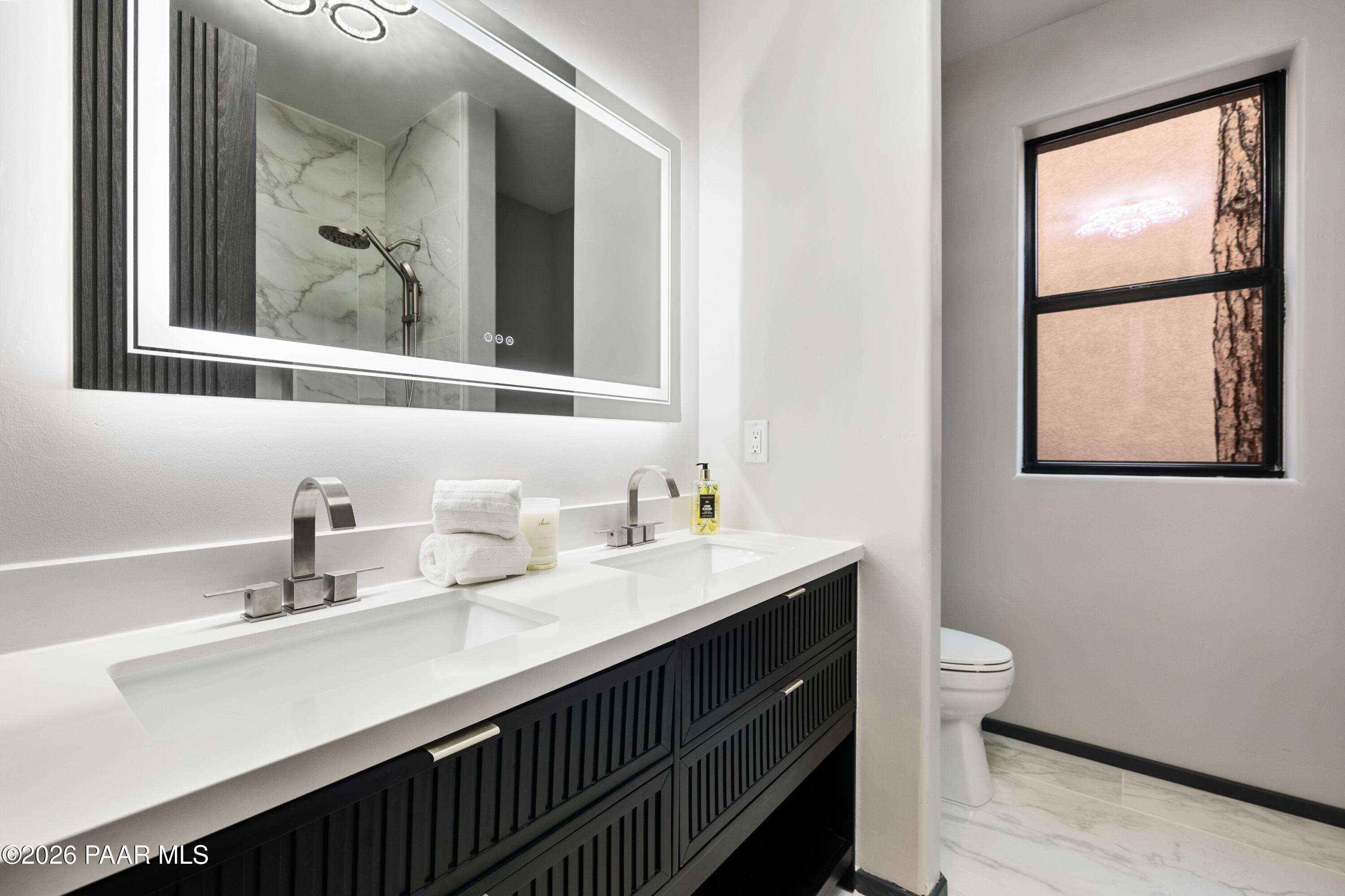 625 Aspen Way Prescott, AZ 86303 - Photo 39 of 48 040_Hall bah down