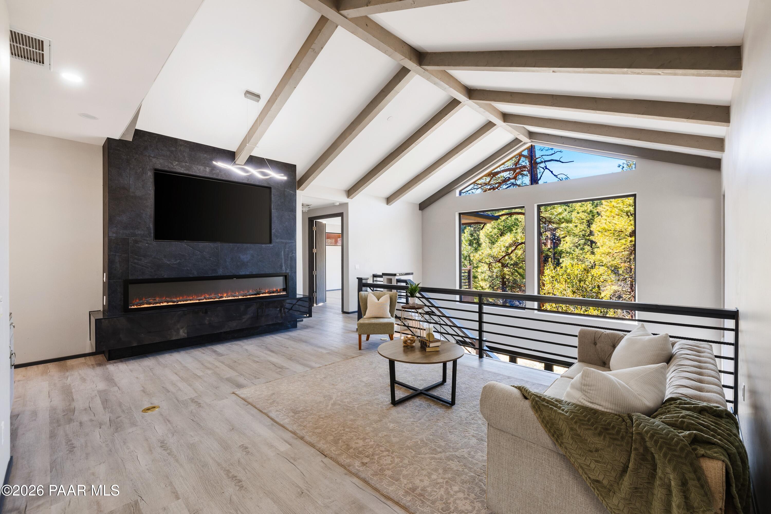 625 Aspen Way Prescott, AZ 86303 - Photo 4 of 48 004_Fireplace with mulitple settings