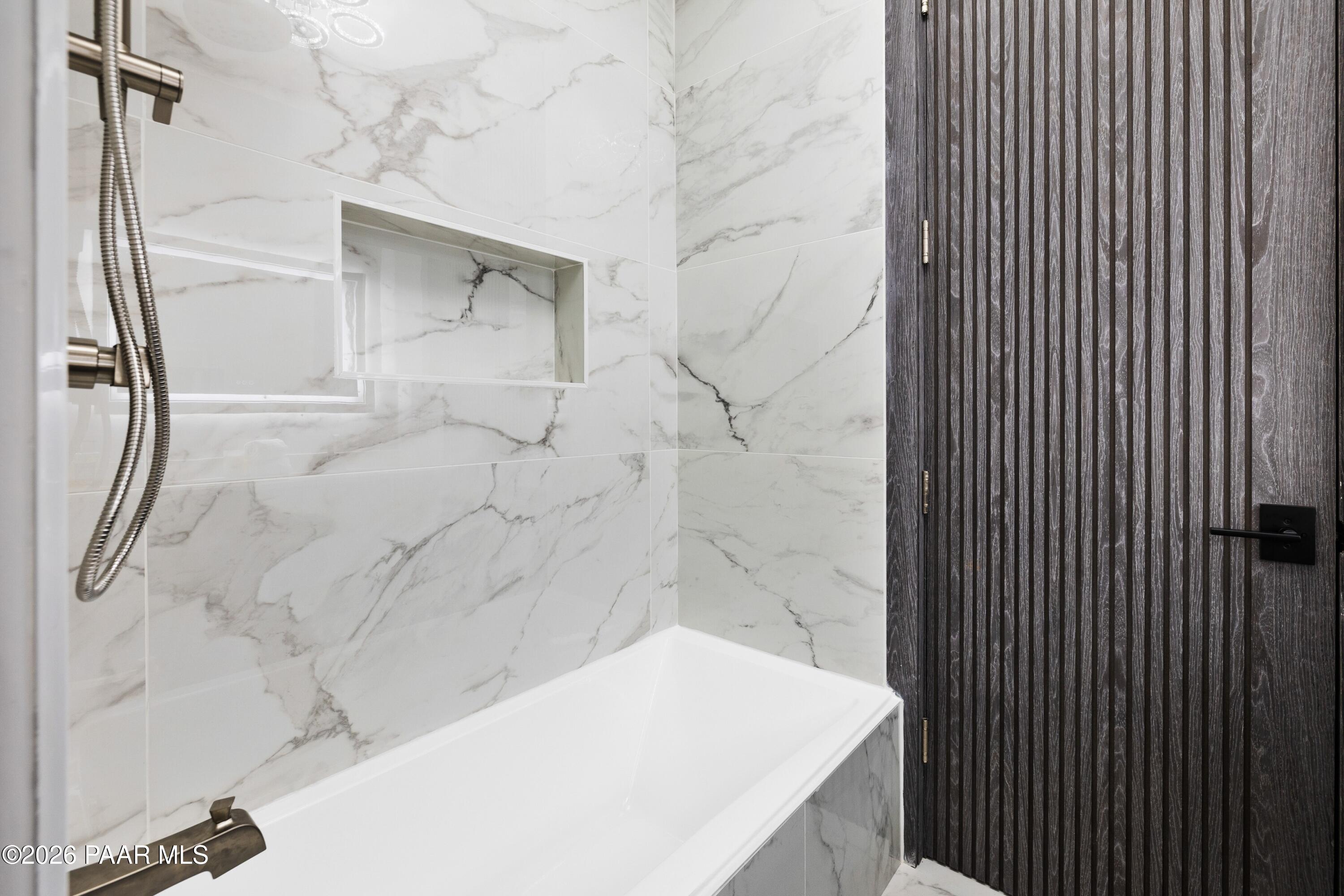 625 Aspen Way Prescott, AZ 86303 - Photo 40 of 48 041_marble shower