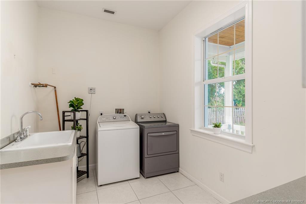 1640 Southwest Dyer Point Road Palm City, FL 34990 - Photo 31 of 41 Gallery Image 31