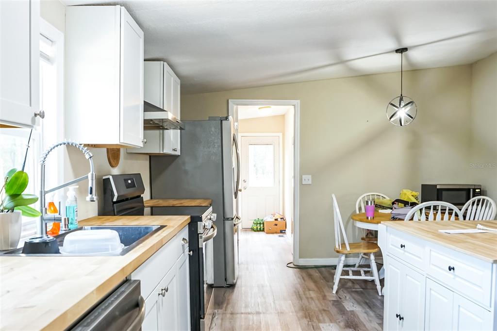 9550 Northeast 92nd Place Bronson, FL 32621 - Photo 12 of 30