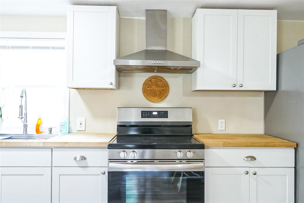 9550 Northeast 92nd Place Bronson, FL 32621 - Photo 13 of 30